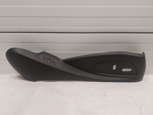 Outer Finish Panel (Right)